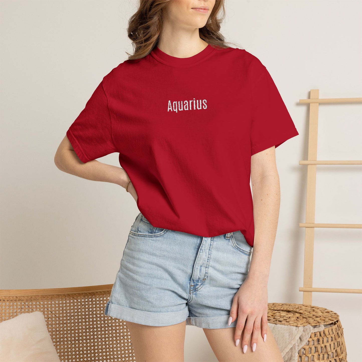Aquarius Embroidered' Graphic T-Shirt