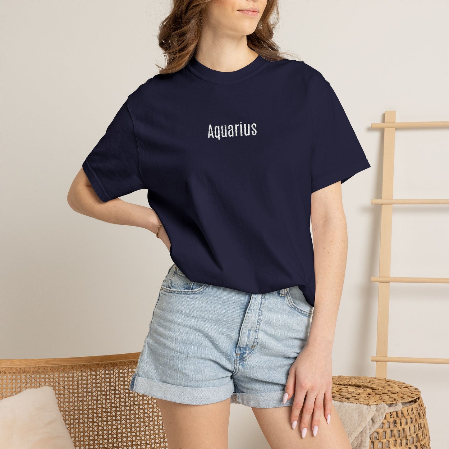 Aquarius Embroidered' Graphic T-Shirt